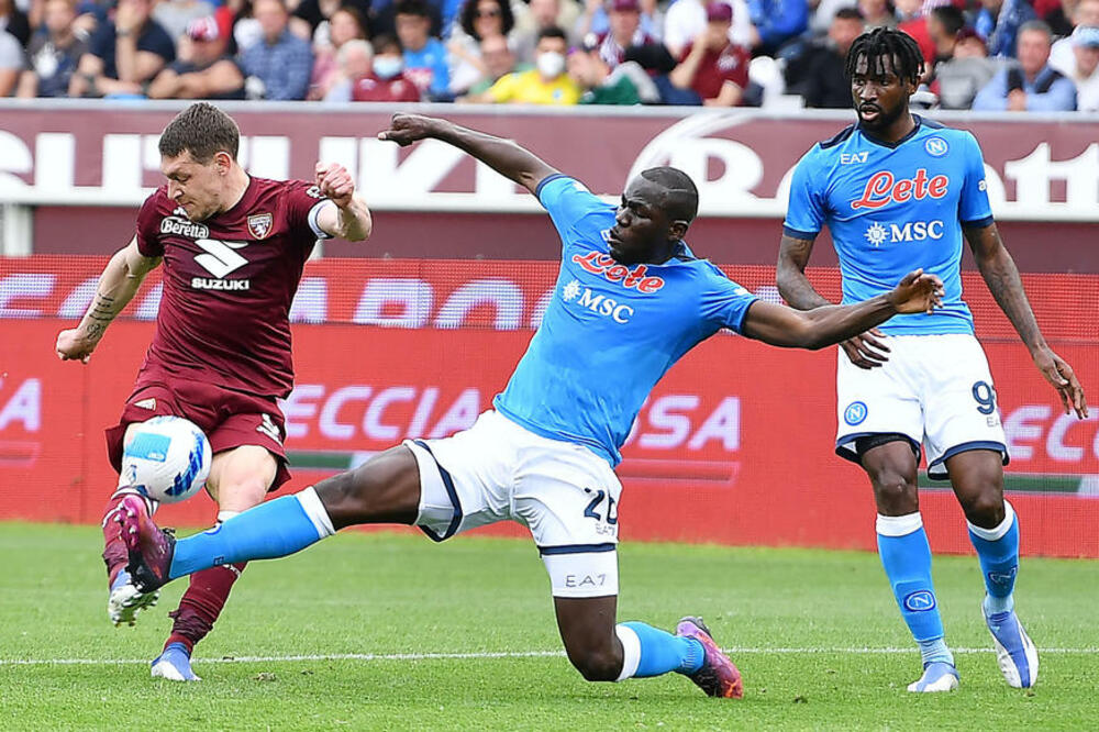 ROMA DOBILA NOVO VELIKO POJAČANJE: Posle Dibale, stigao legendarni italijanski napadač, euforija vlada u Rimu!