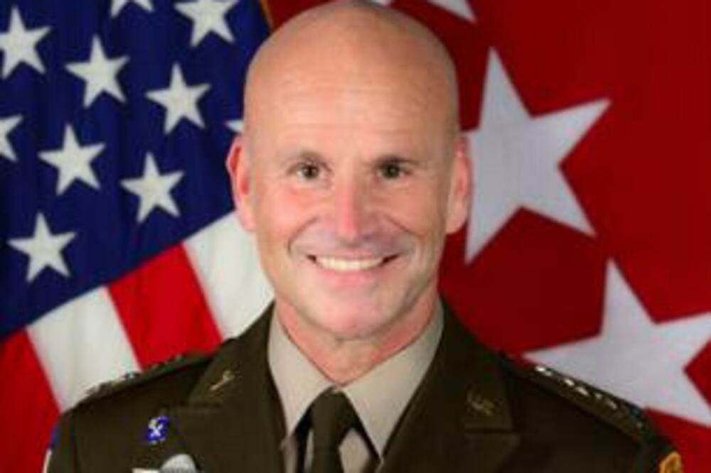 KO JE KRISTOFER KAVOLI? Novi Bajdenov general za Evropu nosilac je NATO medalje za bivšu SFRJ!