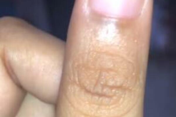 SVI IMAJU TAJNO SLOVO NA LEVOM PALCU: Kada shvatite njegovo ZNAČENJE odmah ćete promeniti POGLED NA SVET