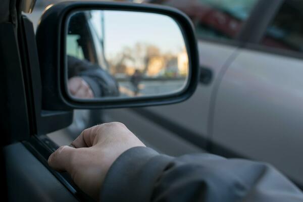 MARIJU JE SUSREO NEPOZNAT ČOVEK NA PUTU DO ŠKOLE: Ono što joj je URADIO TRGLO JE OD SVEGA!