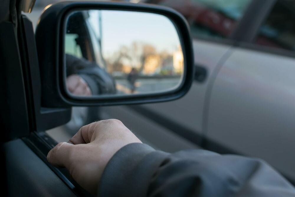 MARIJU JE SUSREO NEPOZNAT ČOVEK NA PUTU DO ŠKOLE: Ono što joj je URADIO TRGLO JE OD SVEGA!