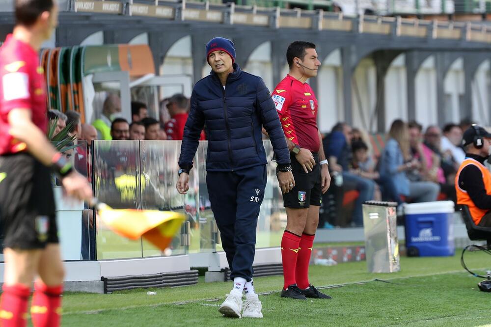 KRAJ SARADNJE! Siniša Mihajlović dobio otkaz u Bolonji! (FOTO)