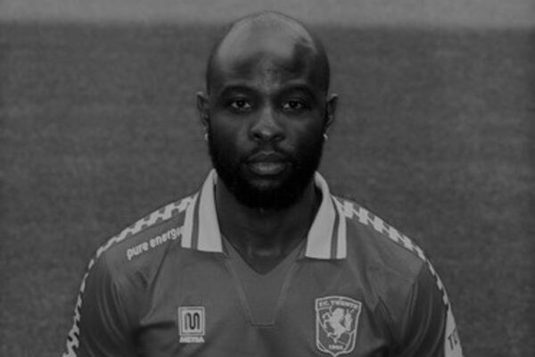 UŽASNE VESTI! Preminuo bivši as Ajaksa (29)!