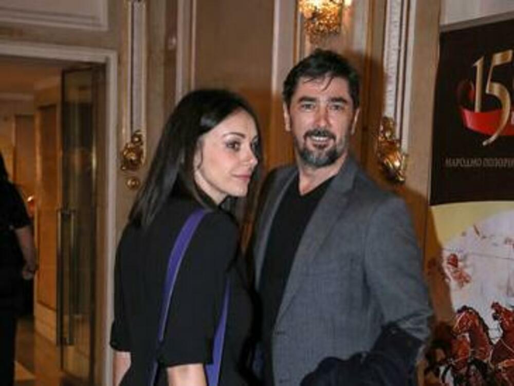 Vojin godinama uživa u skladnom braku sa glumicom Slobodom Mićalović