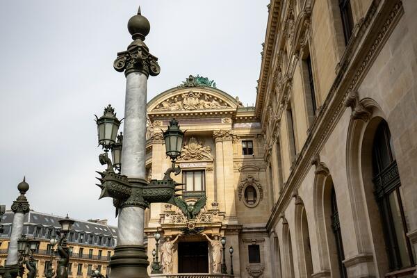 Ovo je najstresniji grad na svetu, a Srbi se utrkuju da odu tamo! Gužve gore nego u Beogradu, a čak i osmeh košta!