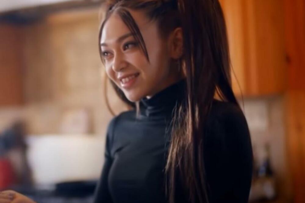 VEROVATNO NISTE POJMA IMALI DA POSTOJI I "AMERIČKA EVROVIZIJA": A ni da je POBEDILA ALEKSA!