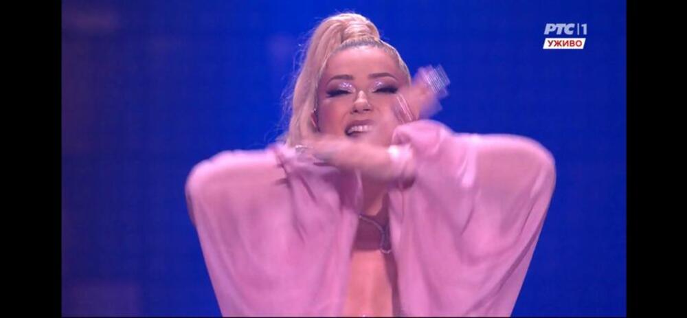 Ronela Hajati, Albanija