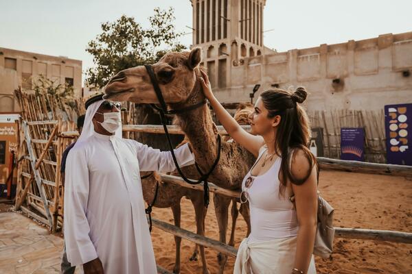 KADA ČUJETE ŠTA JE MILIONER IZ DUBAIJA TRAŽIO SVOJOJ ŽENI PRIPAŠĆE VAM MUKA: Ovo nema ni u ŠPANSKIM SERIJAMA