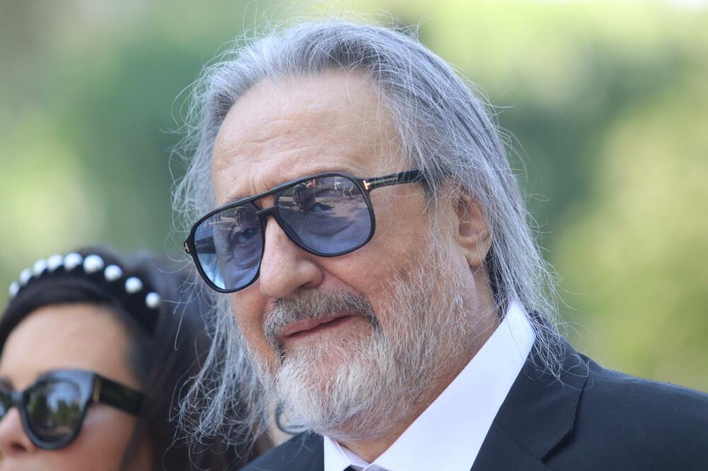 Sahrana, Vidoje Ristović