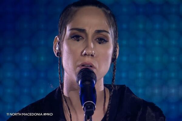 OVU MAKEDONKU SU SVI MRZELI! Bacila je zastavu svoje zemlje u Torinu, u polufinalu uprkos NEZAPAMĆENOM SKANDALU!