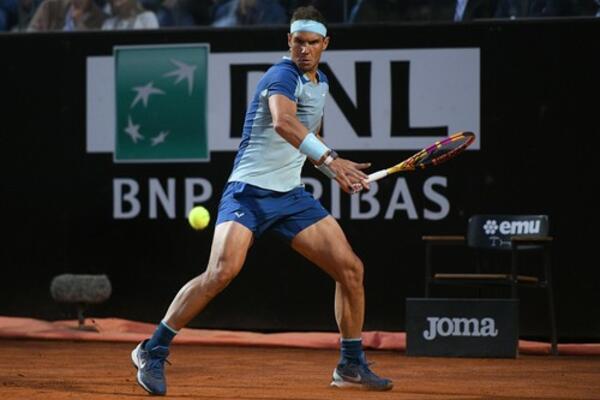 ŠOK! Rafael Nadal eliminisan iz Rima - Šapovalov posle velikog preokreta do četvrtfinala!