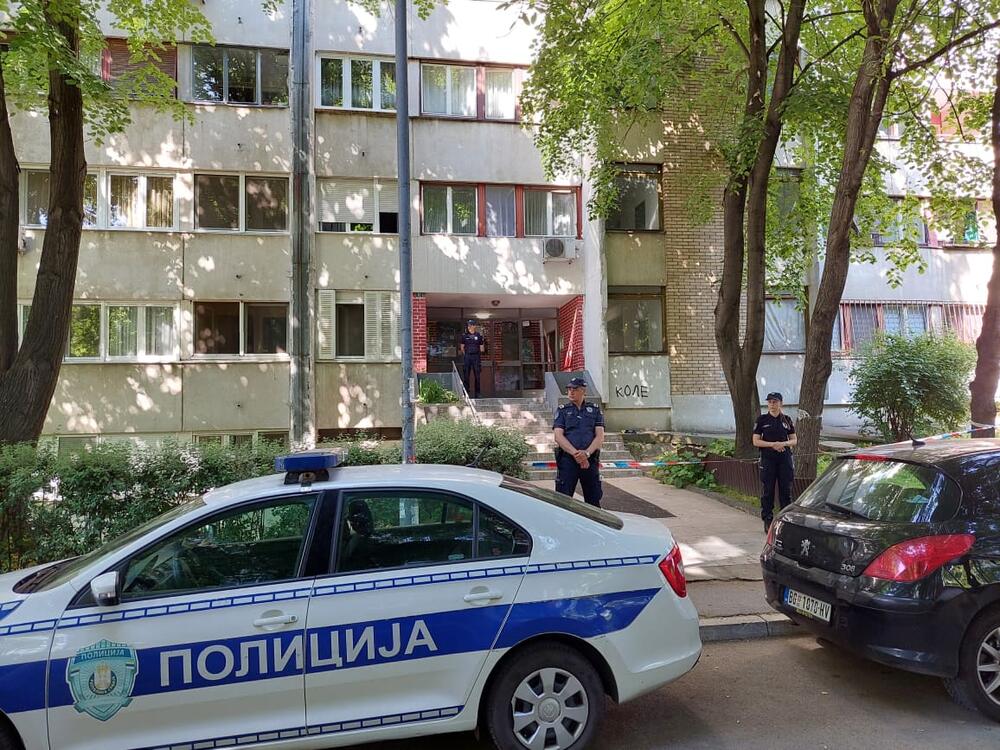 IDENTIFIKOVANA DEVOJKA KOJA JE PALA SA 20 METARA: Živela je sama u Mirijevu, policija ispituje ŠTA SE DESILO!