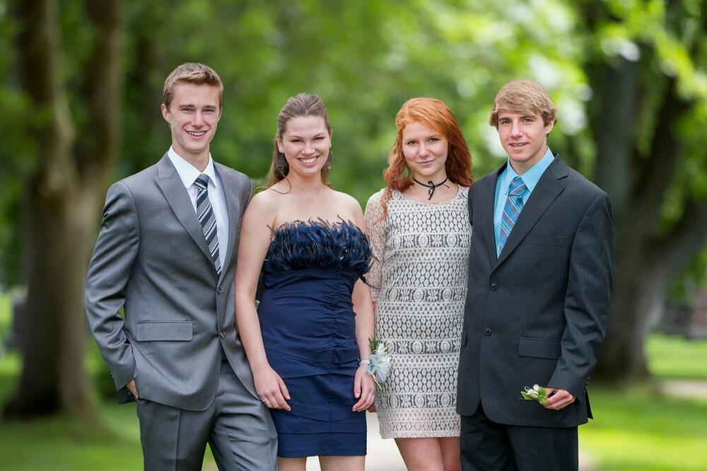 KO IMA MATURANTA UHVATIĆE SE ZA GLAVU: Spremite DEBELE NOVČANIKE, od ovakvih CENA neće vam biti DOBRO