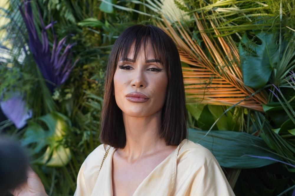 NIKOLIJA MORALA DA SE OGLASI ZBOG SVOJIH ĆERKI: "Žao mi je što javnost zna"