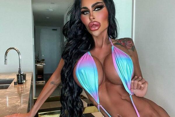 SPISKALA JE 200.000 EVRA NA SVOJE ''BLIZNAKINJE'' I ESTETSKE ZAHVATE: Ne namerava da stane,baloni PRELIVAJU (FOTO)