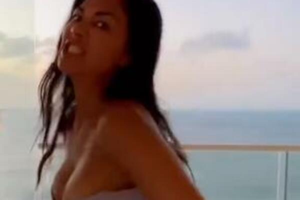 SLAVNA PEVAČICA I SPORTISTA U AKCIJI U ĐAKUZIJU: Svemu ga je naučila! (VIDEO)