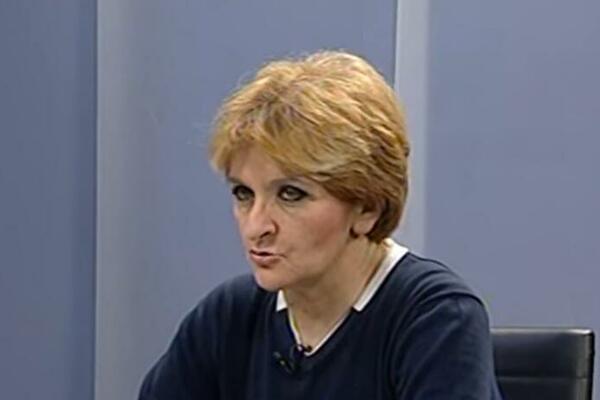 VAŽNA VEST ZA SVE DOKTORE KOJI SU U PENZIJI, A JOŠ UVEK RADE: Ministarka Grujičić najavila VELIKE PROMENE!