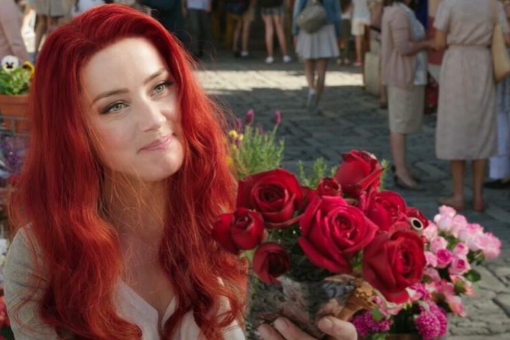 AMBER HERD POD ŽESTOKOM PALJBOM: Milioni su OGORČENI NA NJU zbog ovoga i žele DA PLATI ZBOG TOGA!