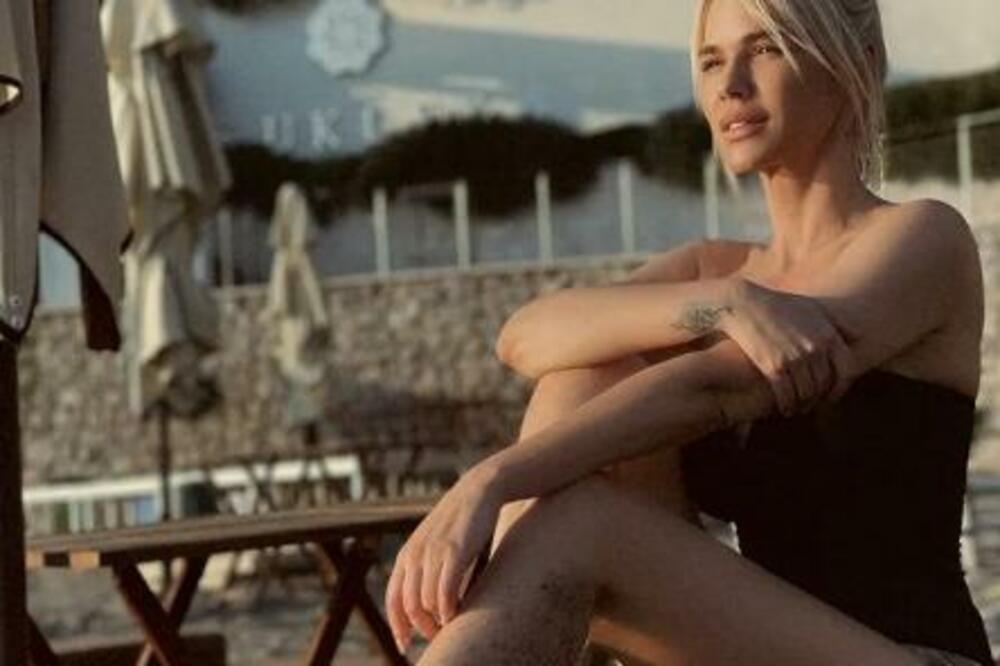 VRELO IZDANJE NATAŠE BEKVALAC OD KOGA ĆETE ZANEMETI: Opustila se i rastegla noge, ulazite na sopstvenu odgovornost!