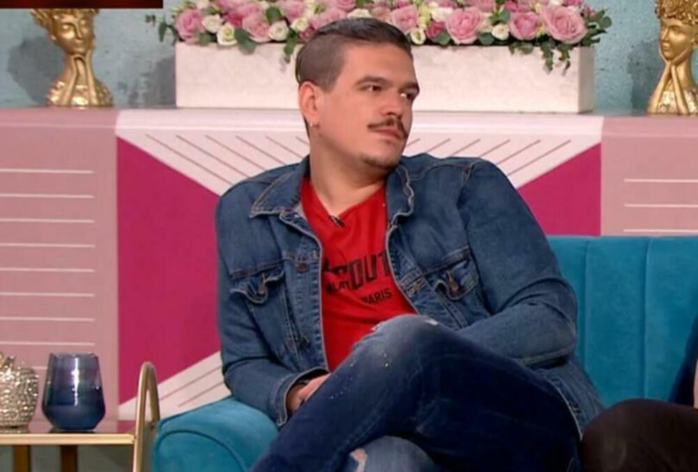 Isak Šabanović, Aleksandra Mladenović