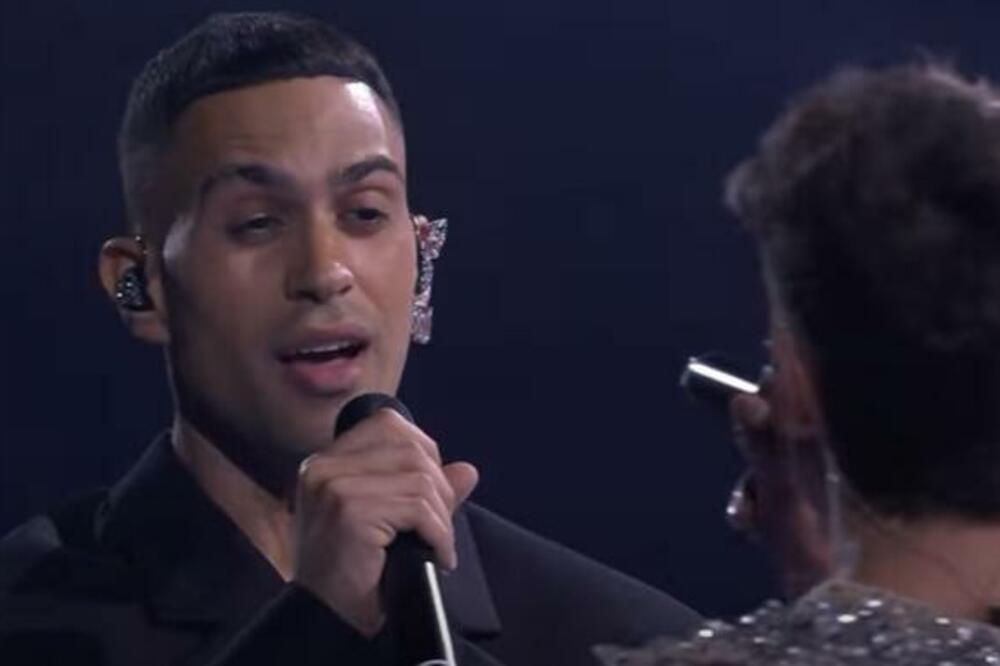 SVI BRUJE O STAJLINGU ITALIJANA: Šljokice i NAKIT NA UŠMA, oni su KONSTRAKTINA velika KONKURENCIJA! (FOTO)