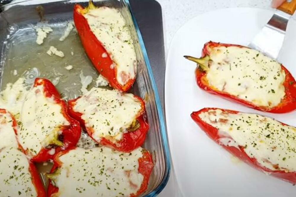 SAMO NAŠE BAKE ZNAJU OVAKO DA NAPUNE PAPRIKE: Meso vam NIJE POTREBNO, 1 sastojak je PRAVA ZAMENA (RECEPT)
