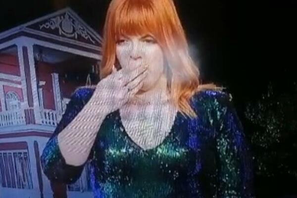 SAMO JE VIKNULA "KUKU"! Svu bruje o PEHU koji je imala CRNOGORKA koja je čitala GLASOVE: Snimak HIT na INTERNETU!