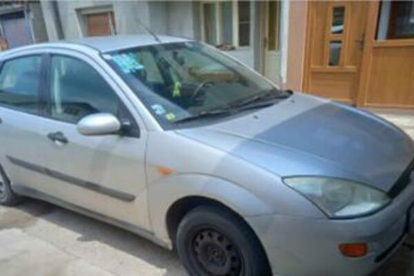 "HRPA SMEĆA NA TOČKOVIMA": Urnebesan OGLAS za prodaju AUTOMOBILA - ako ima neka BUDALA, neka KUPI! (FOTO)