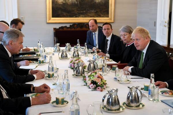 PUTIN IH JE GURNUO U NATO, A MNOGE TO PODSEĆA NA INVAZIJU 1939. GODINE: Evo šta će FINSKA sve doneti u NATO SAVEZ!