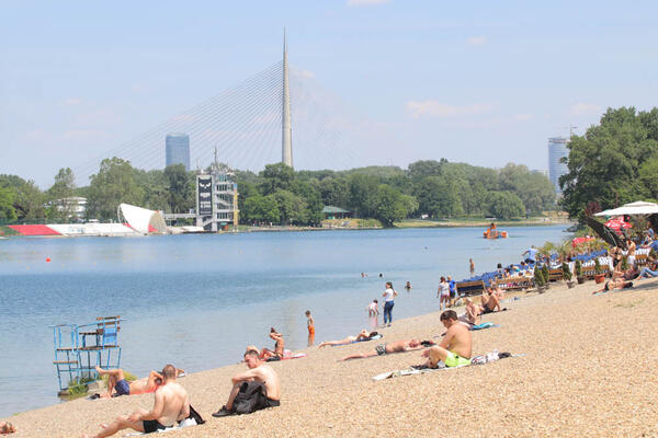 OTVORENA SEZONA KUPANJA NA ADI: Ako planirate brčkanje u "beogradskom moru", ova PRAVILA bi trebalo da ISPOŠTUJETE!