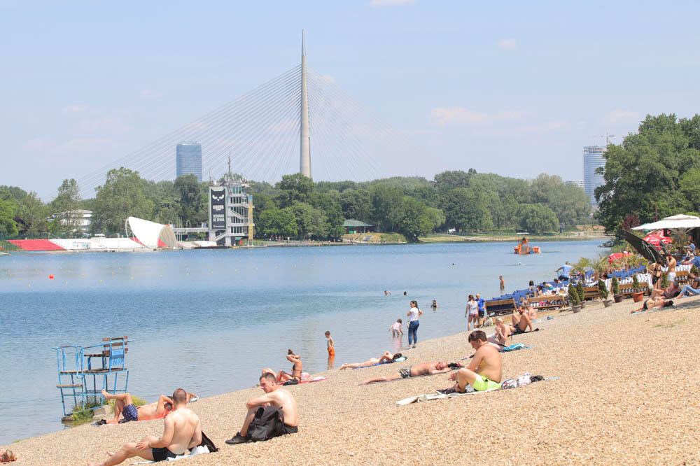 OTVORENA SEZONA KUPANJA NA ADI: Ako planirate brčkanje u "beogradskom moru", ova PRAVILA bi trebalo da ISPOŠTUJETE!