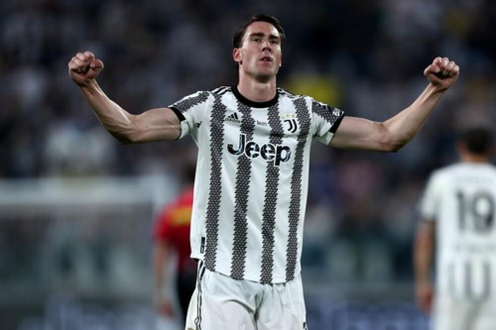 SERGEJ ŠOKIRAO VLAHOVIĆA U 95. MINUTU! Srbi HARAJU Italijom, Juve i Lacio podelili plen!