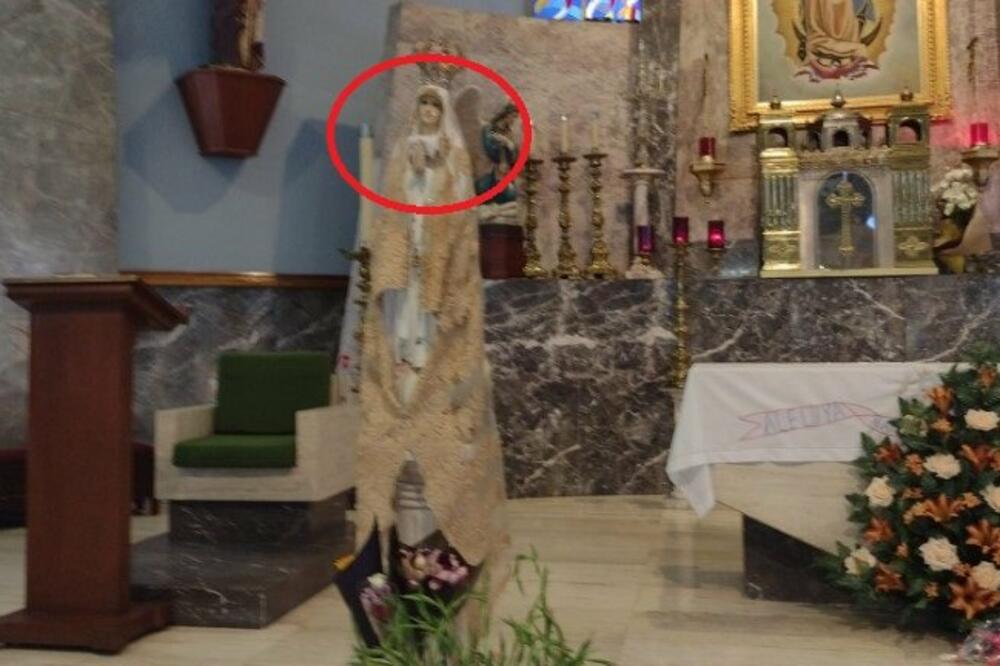 ČUDO U CRKVI: Zbog onog što se desilo STATUI ispred MUZIČARA, svi postali VERNICI (VIDEO)