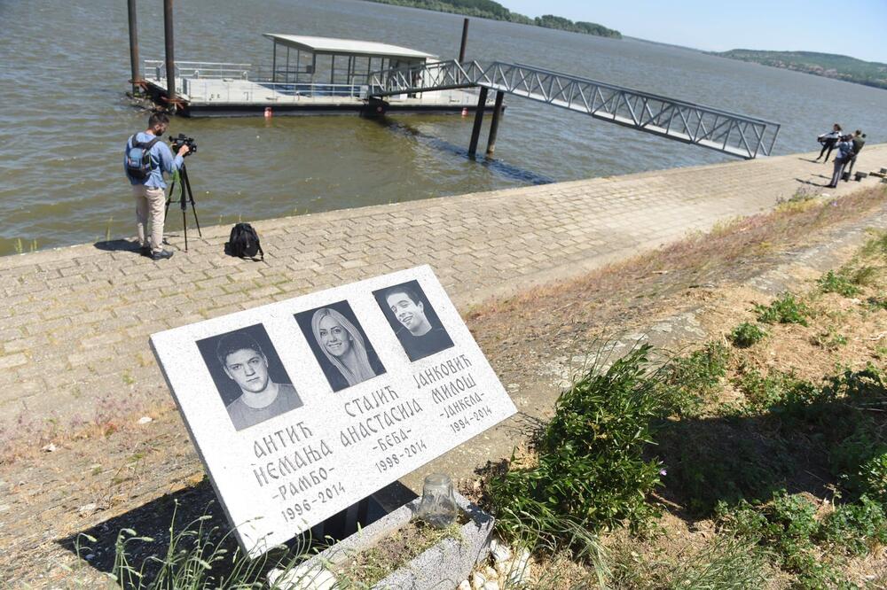 ADA HUJA JE UKLETO MESTO? Telo za koje se sumnja da je Matej pronađeno na mestu POGIBIJE 3 tinejdžera!
