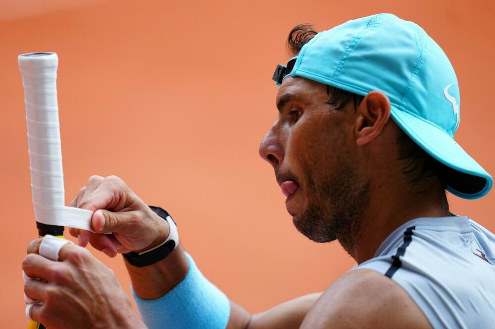 POVREDA STOPALA JE PROŠLOST? Rafa trenirao: Brzo bi mogao meč sa Novakom! (VIDEO)