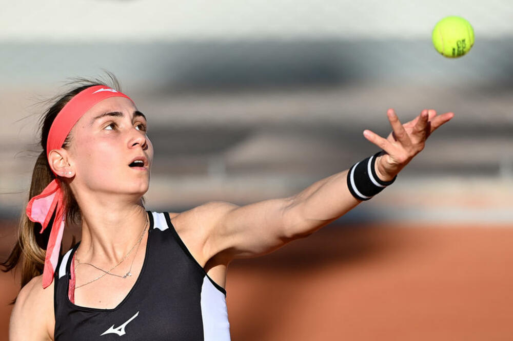 OGROMNA ŠTETA! Aleksandra Krunić ispala sa Rolan Garosa!