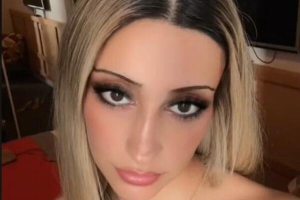 OVO JE NAJBIZARNIJA OBJAVA NA TIKTOKU: Uradila je to bez IKAKVOG STIDA I SRAMA (VIDEO)