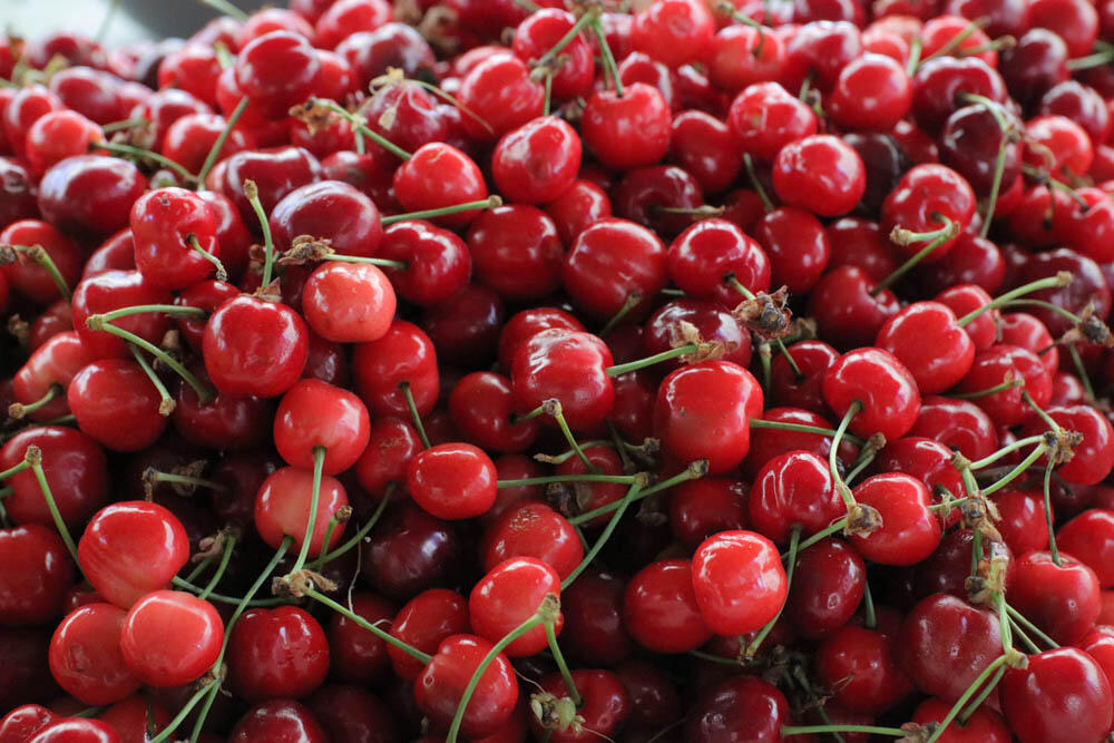 pijaca, Voće, trešnje