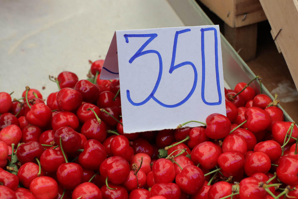 pijaca, Voće, trešnje