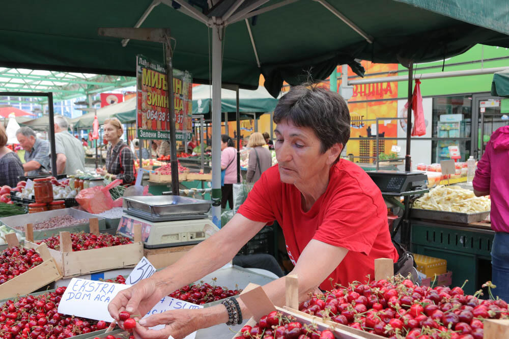 Trešnje u Srbiji skuplje čak 150% nego prošle godine: Građani ljuti, prodavci očajni, a razlog je tužan!