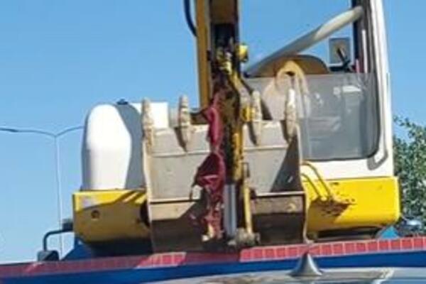 NAJPERVERZNIJI BAGER U BEOGRADU: Na prvi pogled deluje da je sve REGULARNO, a kada se zagledate bolje - ŠOK (FOTO)