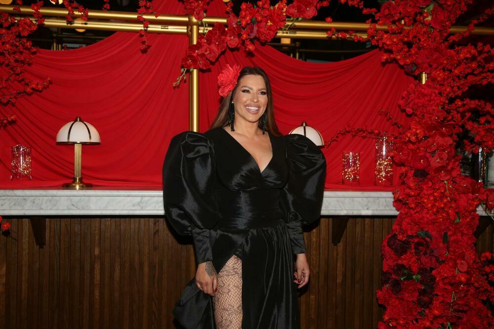 EVO ŠTA JE SADA URADILA SEKA ALEKSIĆ: Sve se desilo sa MUŽEM, postoje i FOTO DOKAZI!