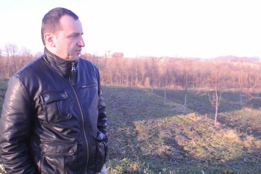 OVIM GLUMCIMA DOJADILA BUKA U GRADU I PREŠLI NA SELO: Otišli na IMANJA da peku RAKIJU i ČUVAJU KOZE, nisu zažalili