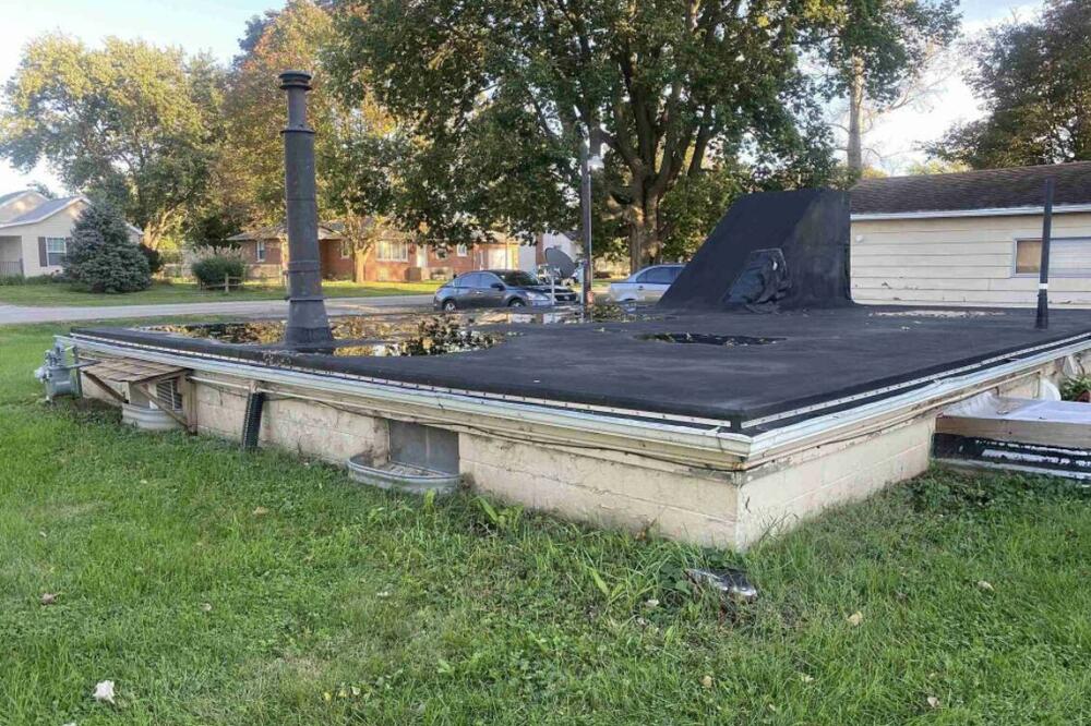 "POSTOJI MNOGO MOGUĆNOSTI": Zbog "KUĆE U PODRUMU" gore mreže, ljudi ne veruju u šta GLEDAJU - ŠOK OGLAS! (FOTO)