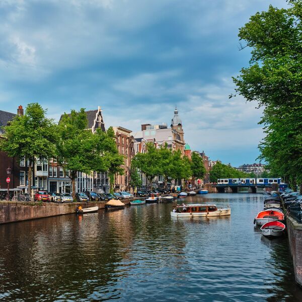 "Sve je JEZIVO SKUPO i vlada ozbiljna kriza!" Prava istina o zemlji u koju Srbi hrle, ništa nije kako se čini?!