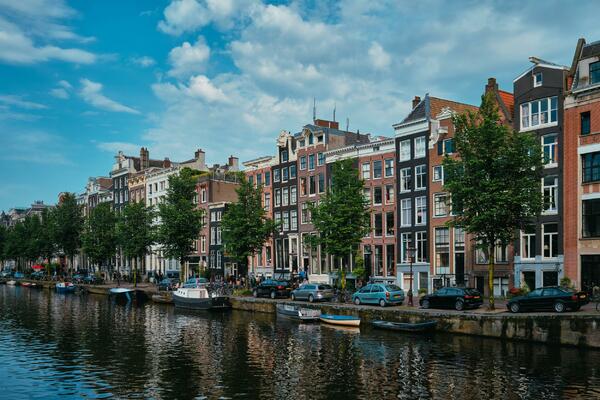 SVETSKE METROPOLE POVEĆAVAJU BORAVIŠNE TAKSE: Amsterdam postaje najskuplji u Evropi, a evo gde je Beograd na listi