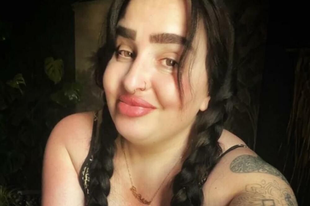 UMIRALA JE OD BOLOVA TOKOM CIKLUSA: Tokom porođaja lekari ostali u potpunom ŠOKU, ima je DVE?! (FOTO)