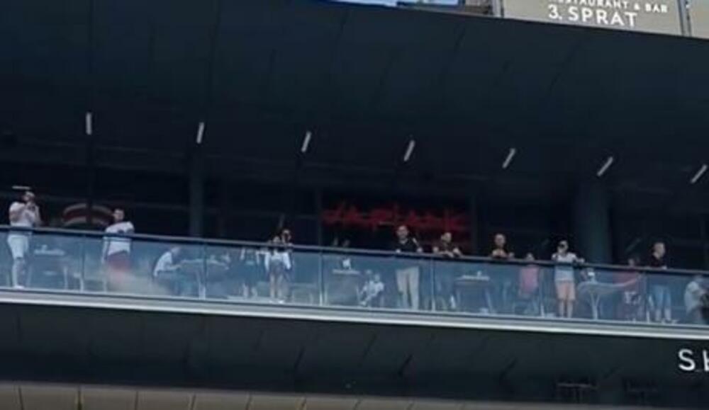 Navijači, KK Olimpijakos, Košarka