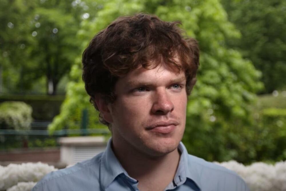 NOVAKOMRZAC SE IGRA VATROM: Danas je Rusija izgubila, a ne pobedila... (FOTO)