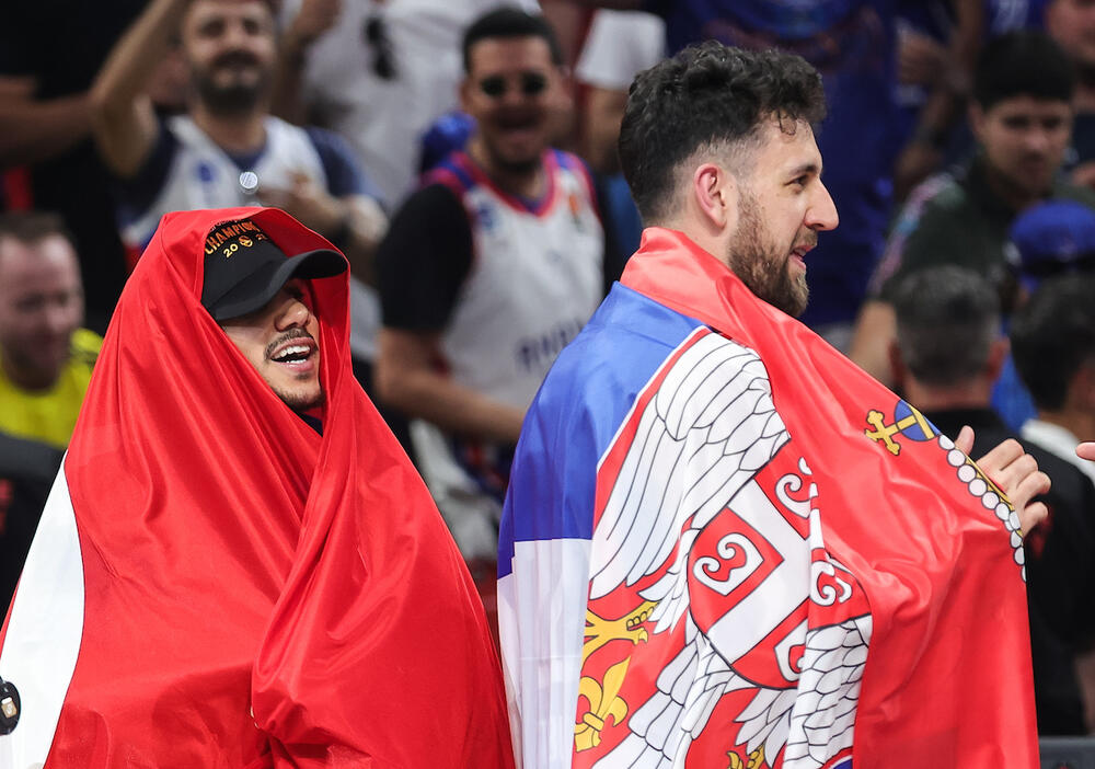 Šejn Larkin i Vasilije Micić